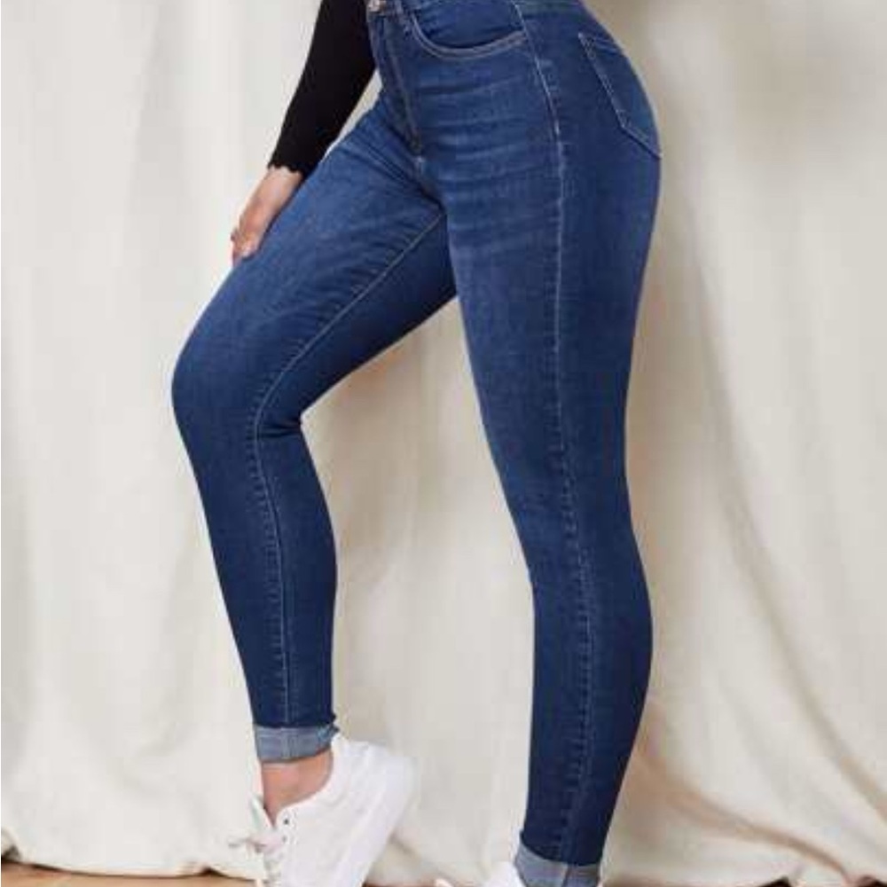SHEIN Blue Skinny Jeans with Stretchy Fit